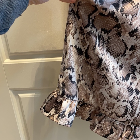 Satin snakeskin dress - Picture 3 of 4